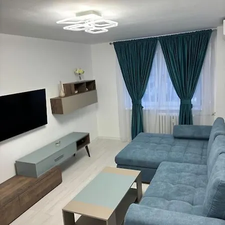 3 Decomandat 2 Bai, Parter Apartment *