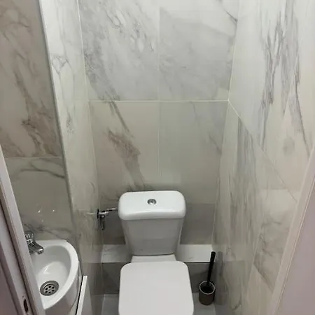 3 Decomandat 2 Bai, Parter Apartment *